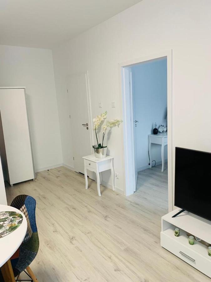 Apartament Walczaka 15 Miejsce Parkingowe Гожов Велкополски Екстериор снимка